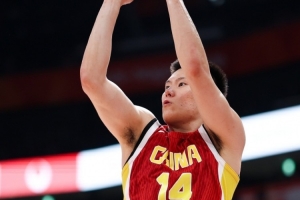 逆風戰場，男籃戰士逆境崛起：李弘權、趙嘉義勇站鋒線