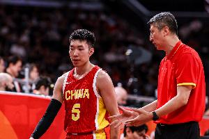 伊朗男籃三分球狂飆，中國男籃防守壓力不足暴露短板