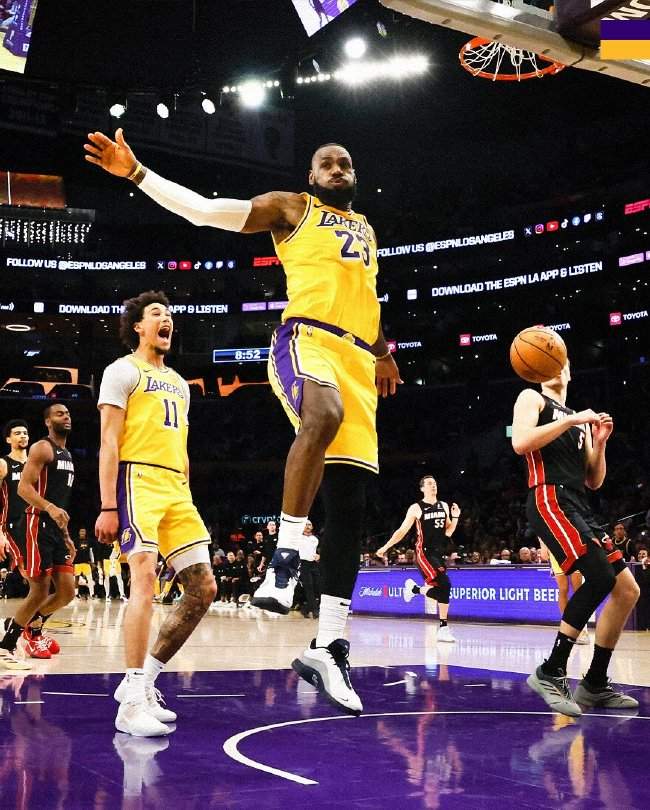 NBA直播_NBA視頻在線觀看無插件_NBA免費無插件直播