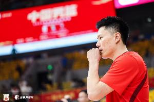 巔峰對決：李弘權伊朗末節爆發，中國男籃亞運遭遇強敵