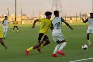 迷你羅雙響帶隊2-1取勝，進球后還做了老爸C羅的慶祝動作
